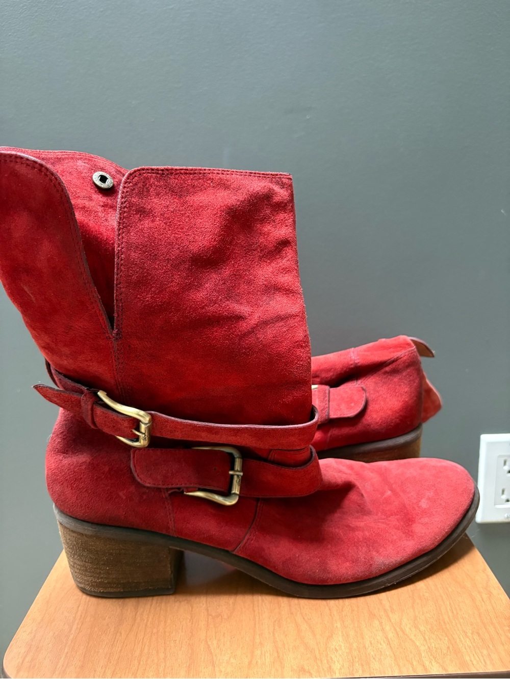 Donald Pilner Suede ankle buckle boots in Oxblood